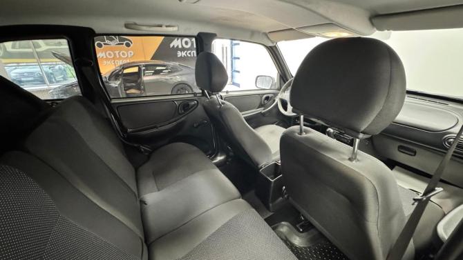 Chevrolet Niva I Рестайлинг с пробегом 2011 года, цена 399 000 рублей, 130000 км, внедорожник, Автокод Объявления
