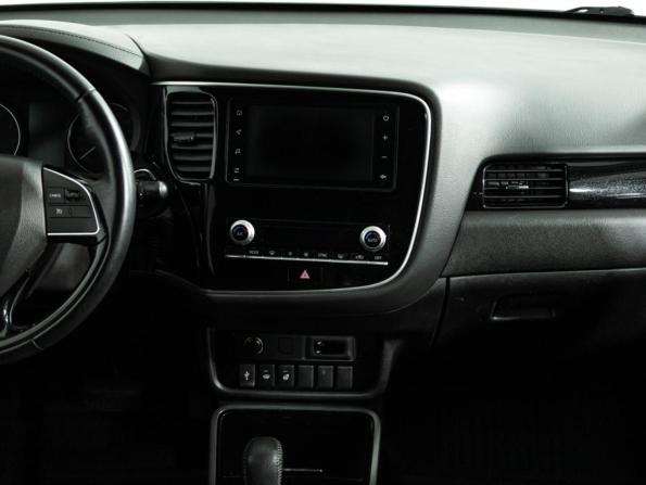 Mitsubishi Outlander III Рестайлинг 3 с пробегом 2019 года, цена 2 199 700 рублей, 80038 км, внедорожник, Автокод Объявления