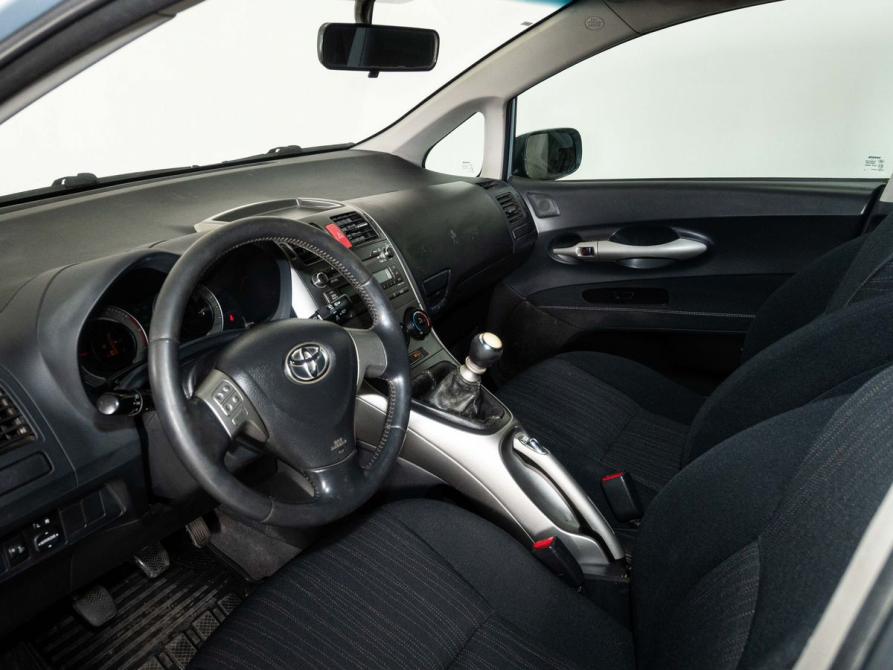 Toyota Auris I Казань  - изображение 5