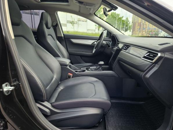 JAC J7 I с пробегом 2023 года, цена 990 000 рублей, 86646 км, лифтбек, Автокод Объявления