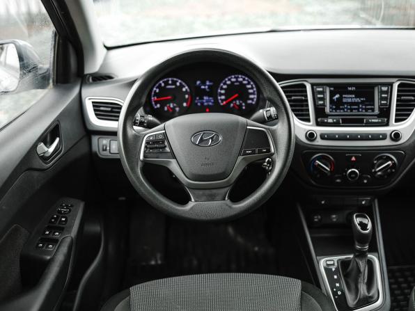 Hyundai Solaris II с пробегом 2019 года, цена 1 399 000 рублей, 105734 км, седан, Автокод Объявления