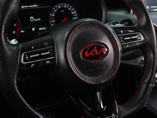 Kia Stinger I с пробегом 2018 года, цена 1 999 000 рублей, 189129 км, лифтбек, Автокод Объявления