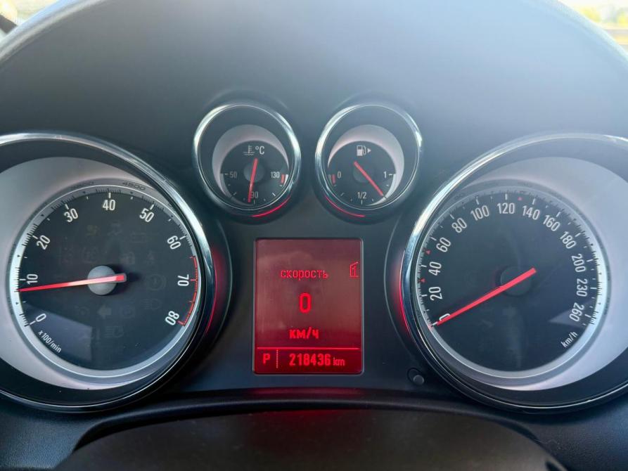 Opel Astra J Рестайлинг Воронеж  - изображение 9