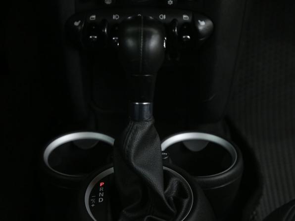 Mini Hatch II (R56) Рестайлинг с пробегом 2011 года, цена 791 000 рублей, 218000 км, хэтчбек, Автокод Объявления