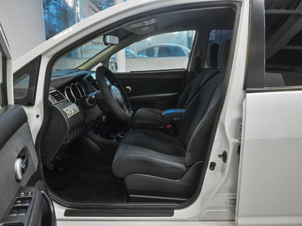 Nissan Tiida I Рестайлинг с пробегом 2013 года, цена 919 000 рублей, 120760 км, седан, Автокод Объявления