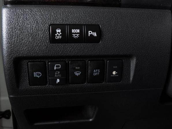 Toyota Alphard II с пробегом 2013 года, цена 2 989 000 рублей, 373002 км, минивэн, Автокод Объявления