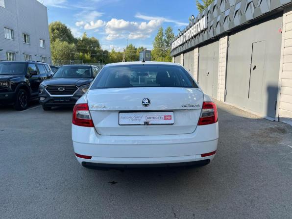 Skoda Octavia III (A7) Рестайлинг с пробегом 2020 года, цена 1 694 260 рублей, 141000 км, лифтбек, Автокод Объявления