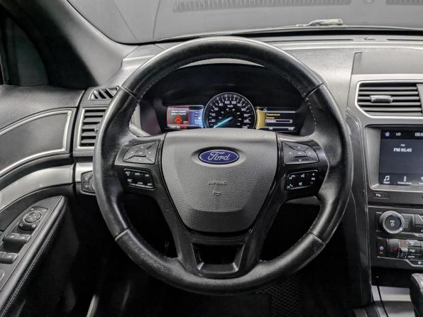 Ford Explorer V Рестайлинг с пробегом 2017 года, цена 2 775 000 рублей, 119596 км, внедорожник, Автокод Объявления