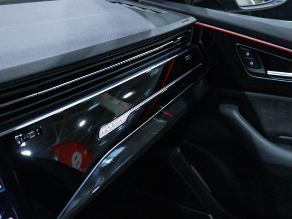 Audi Q8 I (4M) с пробегом 2018 года, цена 4 995 000 рублей, 146000 км, внедорожник, Автокод Объявления