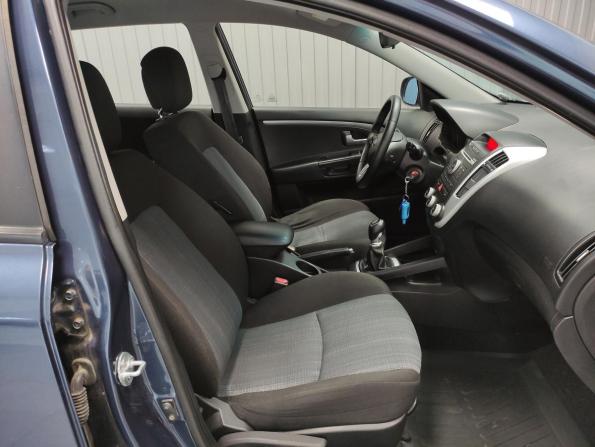 Kia Ceed I Рестайлинг с пробегом 2010 года, цена 695 000 рублей, 132931 км, хэтчбек, Автокод Объявления