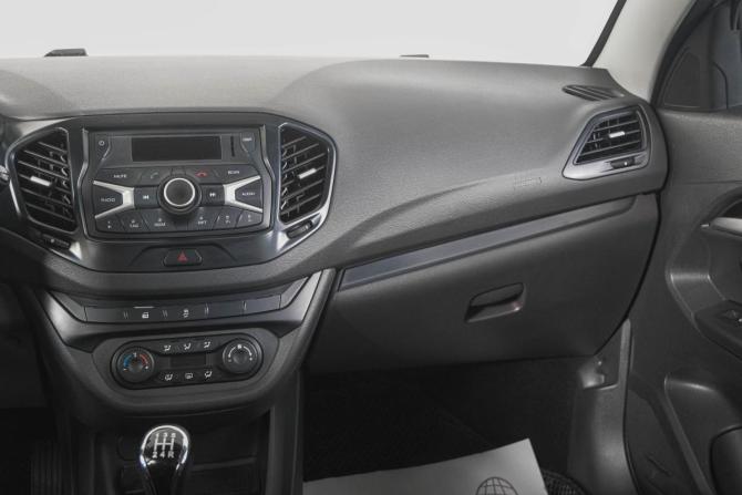 Lada (ВАЗ) Vesta I с пробегом 2019 года, цена 999 000 рублей, 57000 км, седан, Автокод Объявления