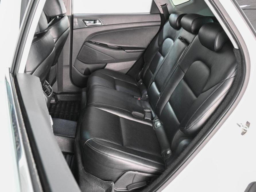 Hyundai Tucson III Рестайлинг Ростов-на-Дону  - изображение 9