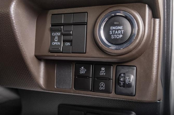 Daihatsu Thor I Рестайлинг с пробегом 2021 года, цена 1 099 000 рублей, 107600 км, микровэн, Автокод Объявления