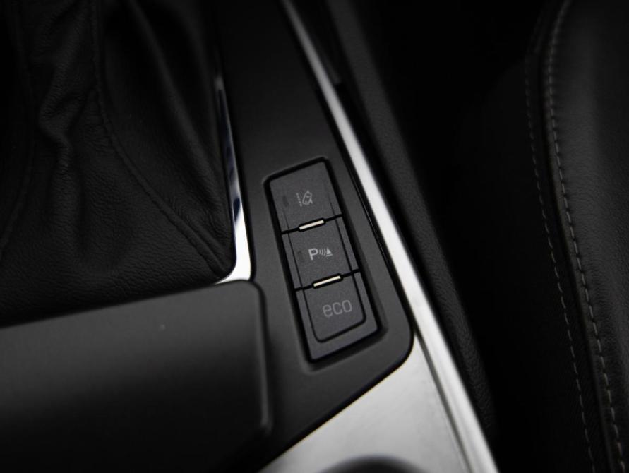 Cadillac SRX II Рестайлинг Санкт-Петербург  - изображение 18