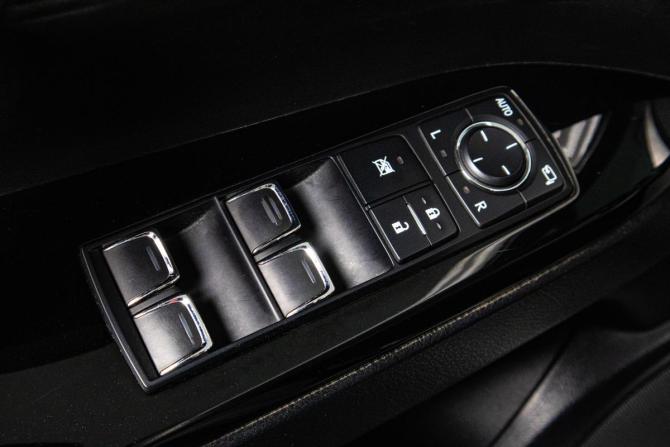 Lexus LX III Рестайлинг 2 с пробегом 2018 года, цена 9 409 000 рублей, 82288 км, внедорожник, Автокод Объявления
