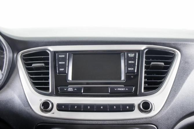 Hyundai Solaris II с пробегом 2018 года, цена 1 429 000 рублей, 175000 км, седан, Автокод Объявления