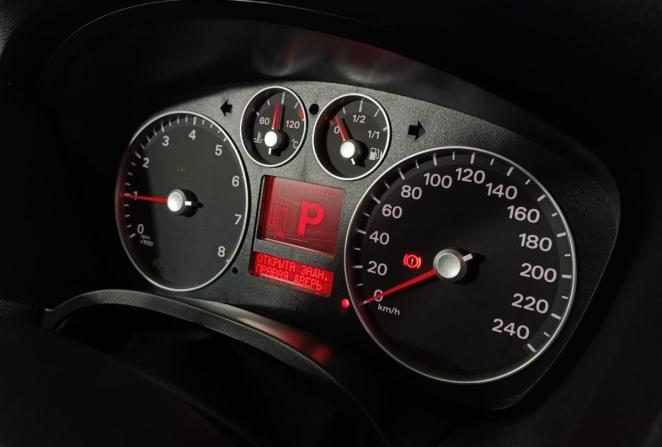 Ford Focus II Рестайлинг с пробегом 2007 года, цена 650 000 рублей, 122000 км, седан, Автокод Объявления