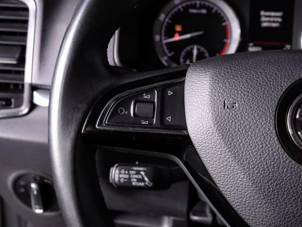 Skoda Karoq I с пробегом 2020 года, цена 2 280 000 рублей, 82000 км, внедорожник, Автокод Объявления