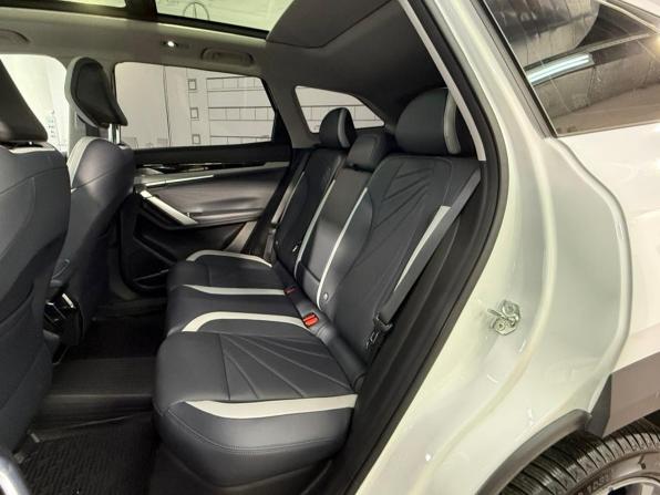 Geely Atlas II с пробегом 2024 года, цена 3 100 000 рублей, 39120 км, внедорожник, Автокод Объявления