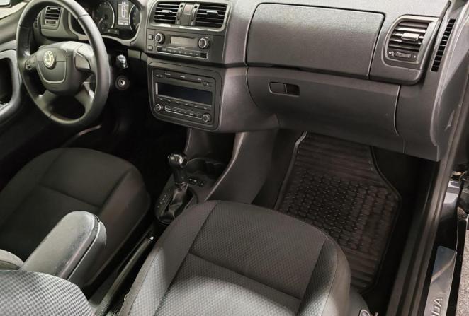 Skoda Fabia II Рестайлинг с пробегом 2011 года, цена 750 000 рублей, 165000 км, хэтчбек, Автокод Объявления