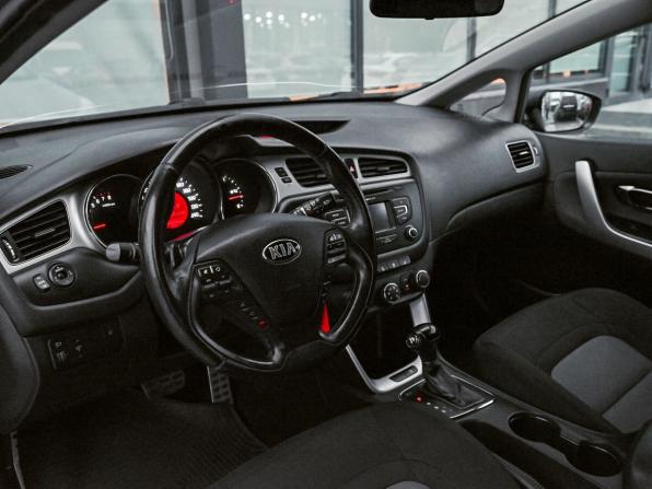 Kia Ceed II с пробегом 2013 года, цена 1 169 000 рублей, 144750 км, хэтчбек, Автокод Объявления