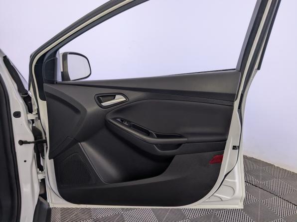 Ford Focus III Рестайлинг с пробегом 2018 года, цена 1 120 000 рублей, 118079 км, хэтчбек, Автокод Объявления