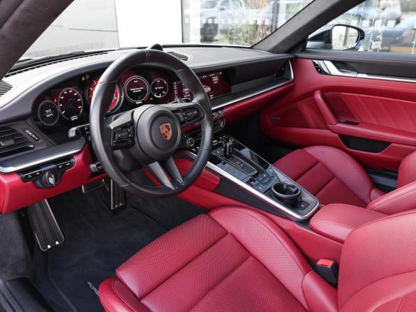 Porsche 911 VIII (992) с пробегом 2021 года, цена 23 175 000 рублей, 12409 км, купе, Автокод Объявления