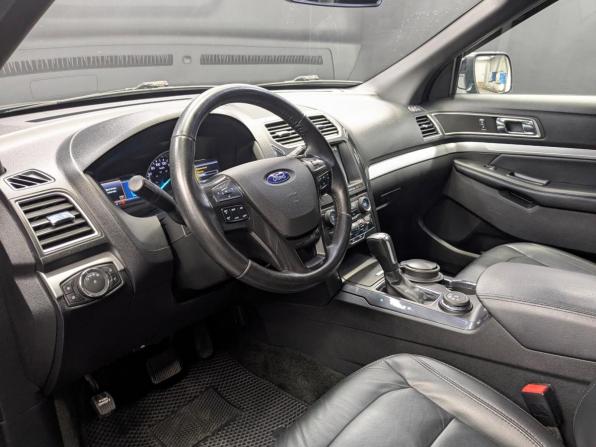 Ford Explorer V Рестайлинг с пробегом 2017 года, цена 2 950 000 рублей, 119596 км, внедорожник, Автокод Объявления