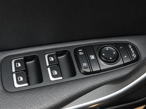 Kia Stinger I с пробегом 2018 года, цена 2 080 000 рублей, 167483 км, лифтбек, Автокод Объявления
