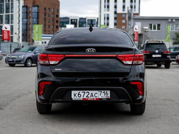 Kia Rio IV с пробегом 2018 года, цена 1 359 000 рублей, 154150 км, седан, Автокод Объявления