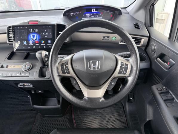 Honda Freed I Рестайлинг с пробегом 2012 года, цена 1 019 000 рублей, 186000 км, компактвэн, Автокод Объявления