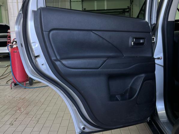 Mitsubishi Outlander III Рестайлинг 3 с пробегом 2019 года, цена 2 499 000 рублей, 120720 км, внедорожник, Автокод Объявления