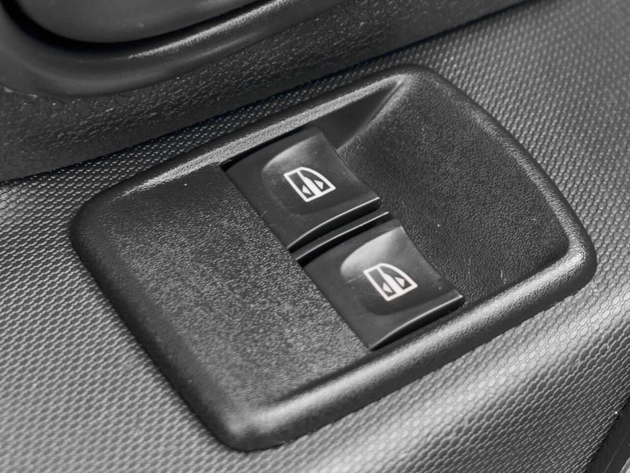 Renault Sandero II Рестайлинг Екатеринбург  - изображение 20