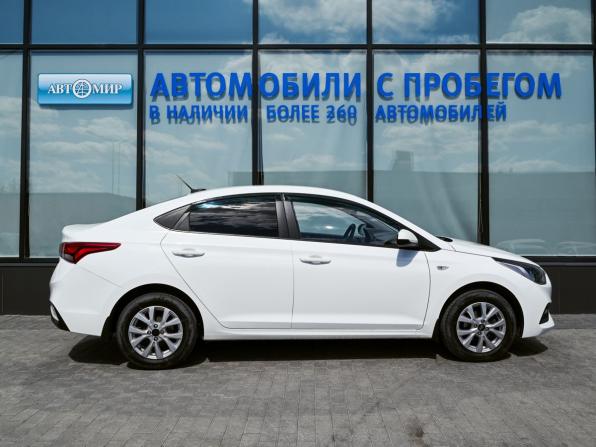 Hyundai Solaris II с пробегом 2018 года, цена 1 250 000 рублей, 111765 км, седан, Автокод Объявления