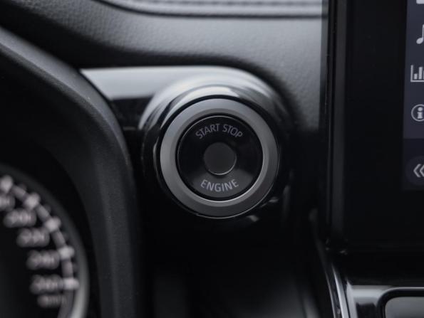 Toyota Land Cruiser 300 Series с пробегом 2021 года, цена 6 799 000 рублей, 226422 км, внедорожник, Автокод Объявления