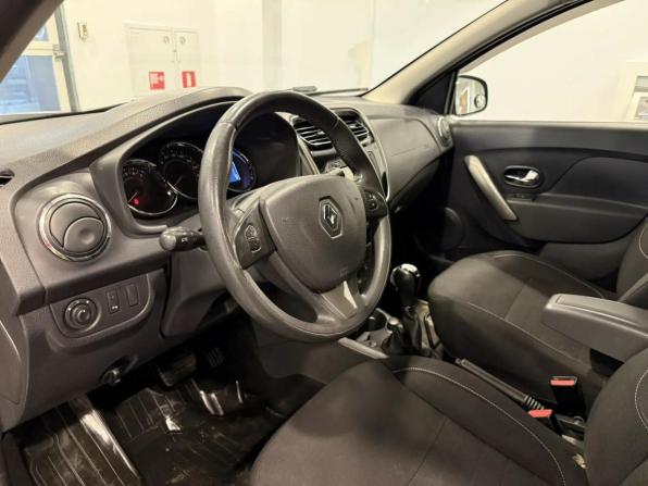 Renault Sandero II с пробегом 2015 года, цена 740 000 рублей, 245000 км, хэтчбек, Автокод Объявления