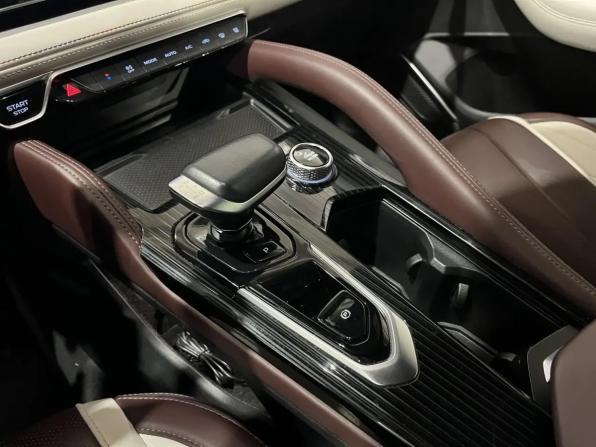 Geely Monjaro I с пробегом 2022 года, цена 3 049 000 рублей, 71276 км, внедорожник, Автокод Объявления