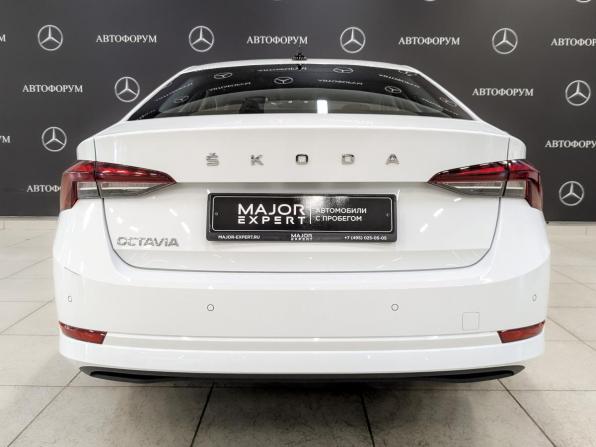 Skoda Octavia IV (A8) с пробегом 2021 года, цена 2 425 000 рублей, 63801 км, лифтбек, Автокод Объявления