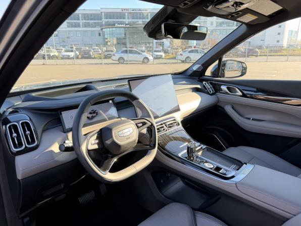 Geely Atlas II с пробегом 2026 года, цена 3 250 000 рублей, 25 км, внедорожник, Автокод Объявления