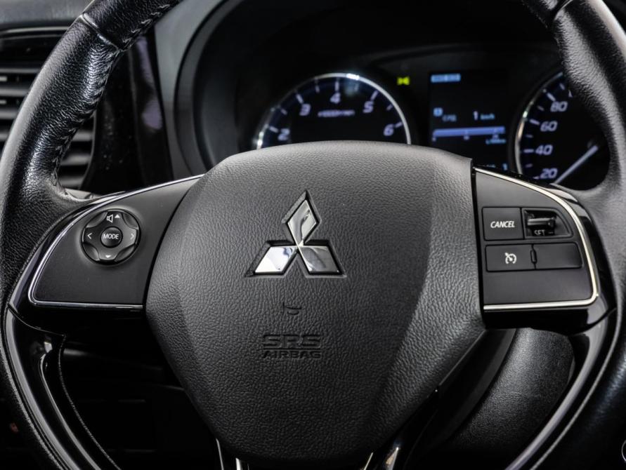 Mitsubishi Outlander III Рестайлинг 2 Санкт-Петербург  - изображение 12