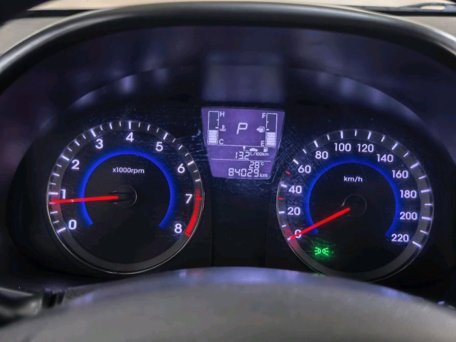 Hyundai Solaris I Рестайлинг Краснодар  - изображение 13