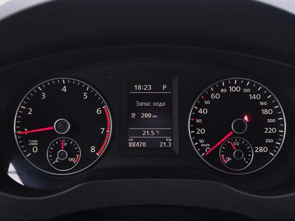 Volkswagen Jetta VI с пробегом 2013 года, цена 1 370 000 рублей, 88381 км, седан, Автокод Объявления