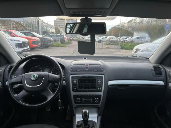 Skoda Octavia II (A5) Рестайлинг с пробегом 2012 года, цена 899 000 рублей, 220921 км, универсал, Автокод Объявления