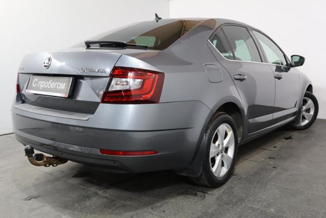 Skoda Octavia III (A7) Рестайлинг с пробегом 2018 года, цена 1 449 000 рублей, 178000 км, лифтбек, Автокод Объявления