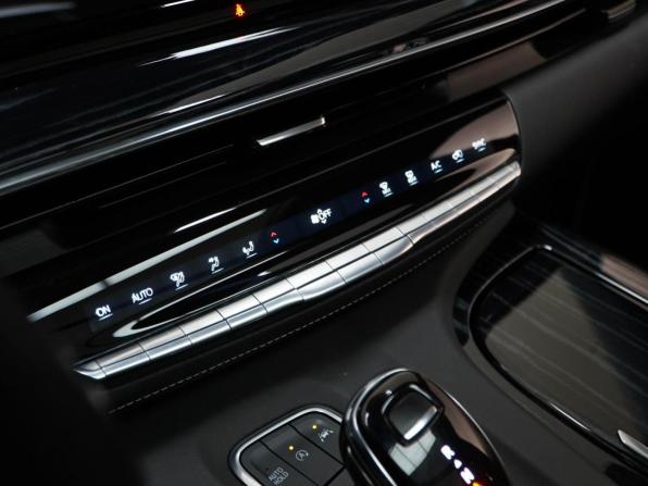 Cadillac Escalade V с пробегом 2021 года, цена 8 799 046 рублей, 105446 км, внедорожник, Автокод Объявления