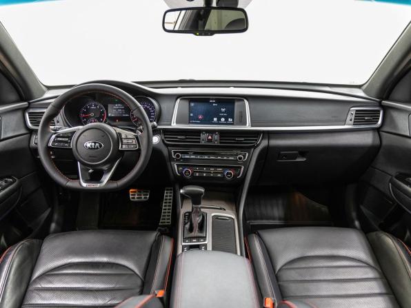 Kia Optima IV Рестайлинг с пробегом 2018 года, цена 1 918 000 рублей, 161489 км, седан, Автокод Объявления