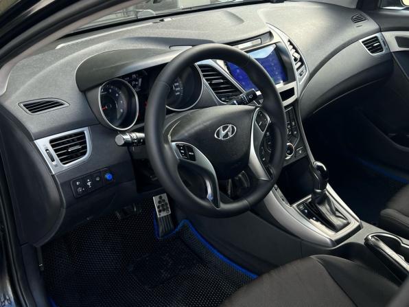 Hyundai Elantra V (MD) Рестайлинг с пробегом 2014 года, цена 1 049 000 рублей, 164453 км, седан, Автокод Объявления