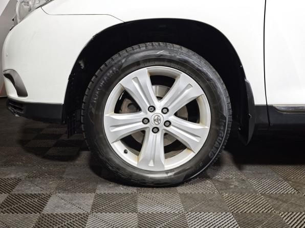 Toyota Highlander II (XU40) Рестайлинг с пробегом 2013 года, цена 1 743 000 рублей, 328084 км, внедорожник, Автокод Объявления
