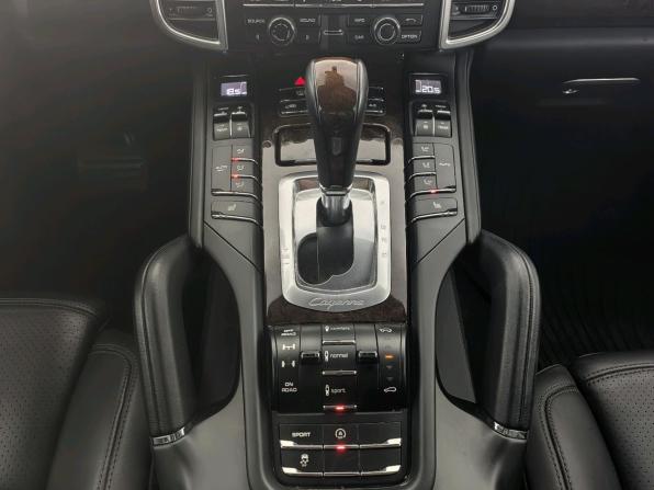 Porsche Cayenne II (958) с пробегом 2014 года, цена 2 370 000 рублей, 183938 км, внедорожник, Автокод Объявления