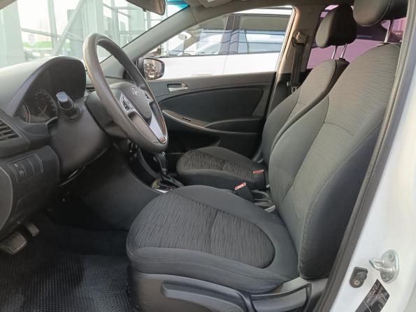 Hyundai Solaris I Рестайлинг с пробегом 2014 года, цена 937 000 рублей, 196550 км, седан, Автокод Объявления